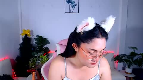 Ploysai online show from June 7, 7:23 am