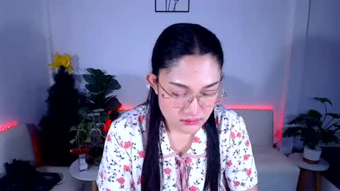 Ploysai online show from July 16, 8:42 am