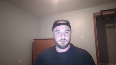 Snapshot of pluski155 chatting on February 10, 10:51 pm Evan online show from February 10, 10:51 pm