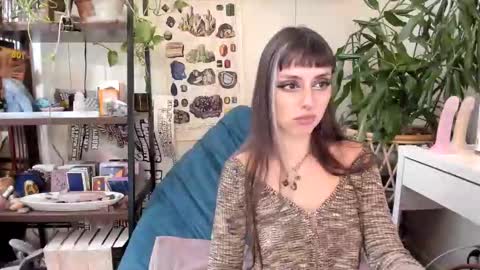 Goddess Pluto online show from February 1, 9:02 pm