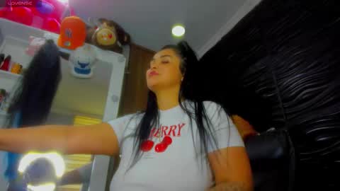 catalina online show from January 17, 3:39 pm