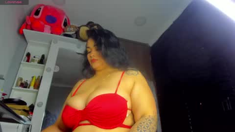 Snapshot of pocahontas_d chatting on June 6, 4:39 am catalina online show from June 6, 4:39 am