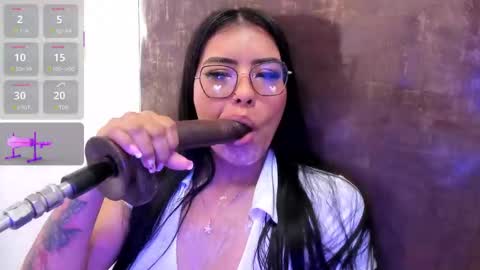 Snapshot of pocahontas_lantina chatting on September 28, 8:52 am pocahontas_lantina online show from September 28, 8:52 am