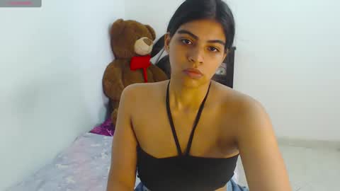 Snapshot of pocahontas_princess__ chatting on December 6, 8:29 pm Pocahontas online show from December 6, 8:29 pm