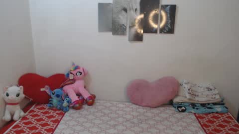 Snapshot of pocahontas_princess__ chatting on September 24, 2:09 pm Pocahontas online show from September 24, 2:09 pm