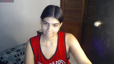 Snapshot of pocahontas_princess__ chatting on October 5, 5:17 am Pocahontas online show from October 5, 5:17 am