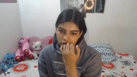 Snapshot of pocahontas_princess__ chatting on November 6, 1:34 pm Pocahontas online show from November 6, 1:34 pm