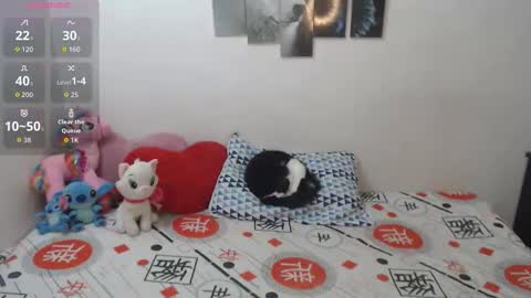 Snapshot of pocahontas_princess__ chatting on November 7, 1:44 pm Pocahontas online show from November 7, 1:44 pm