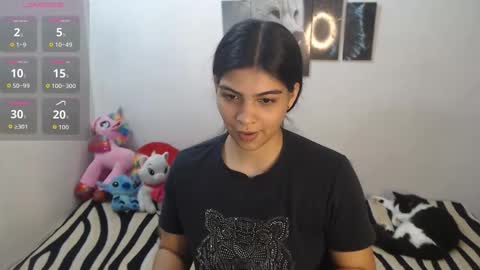 Snapshot of pocahontas_princess__ chatting on November 13, 4:17 pm Pocahontas online show from November 13, 4:17 pm