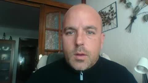 Snapshot of pocoyotop chatting on December 11, 12:34 pm pocoyotop online show from December 11, 12:34 pm