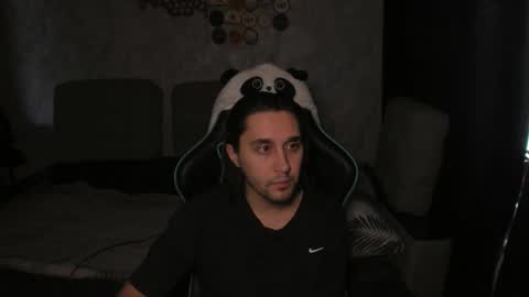 pohyi_ online show from March 4, 3:12 am