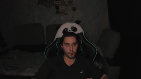 pohyi_ online show from March 7, 2:58 pm