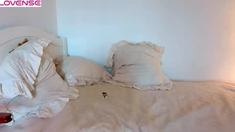 Rose online show from March 29, 11:43 am