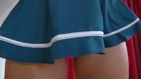 Snapshot of poison_milf_ chatting on September 29, 4:06 am poison_milf_ online show from September 29, 4:06 am