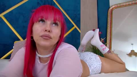 poison_milf_ online show from January 17, 5:12 am