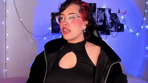 Willow                      Hours 12pm to 630pm Colombian time FRIDAY AND SUNDAY FREE DAYS online show from October 1, 5:19 pm