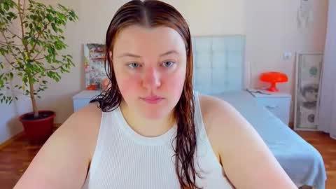 Snapshot of polinasallivan chatting on May 23, 10:30 am Polina online show from May 23, 10:30 am