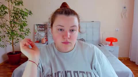 Snapshot of polinasallivan chatting on May 25, 12:44 pm Polina online show from May 25, 12:44 pm
