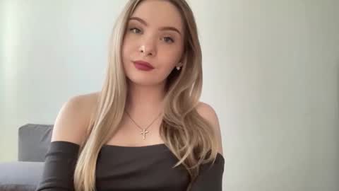polishangel222 online show from March 21, 1:26 pm