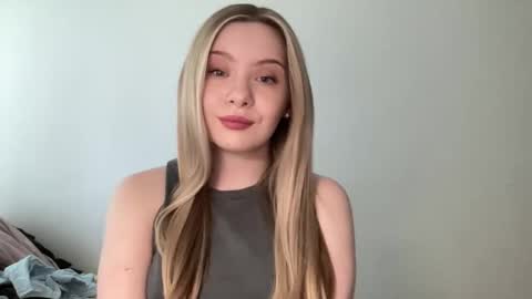 polishangel222 online show from May 4, 12:34 pm