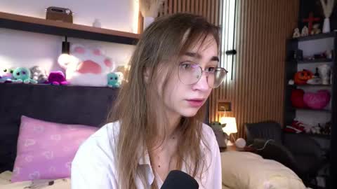 Polly online show from November 20, 7:08 am