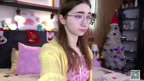 Polly online show from November 23, 7:19 am