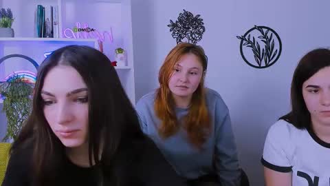 polly_cute1 online show from February 18, 12:45 pm