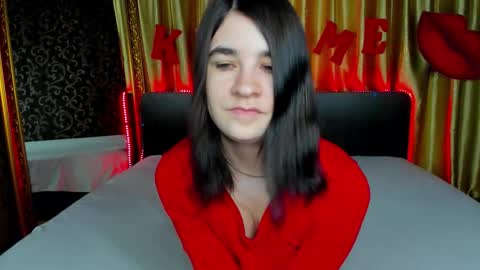 Polly online show from March 1, 6:59 am