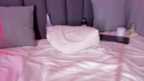 POLLY online show from February 8, 4:36 pm