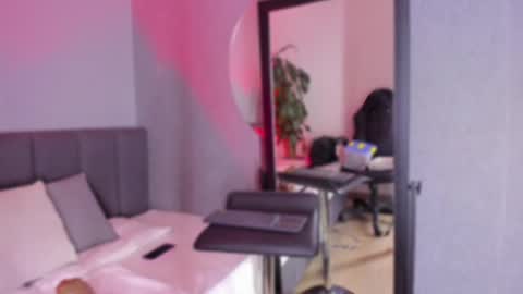 POLLY online show from February 17, 10:29 am