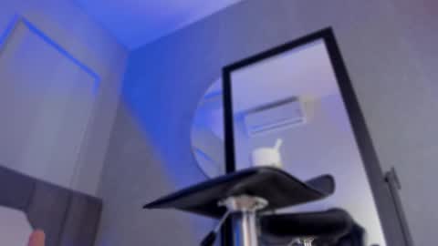 POLLY online show from November 12, 10:37 am