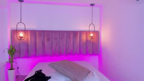 POLLY online show from March 21, 10:09 am