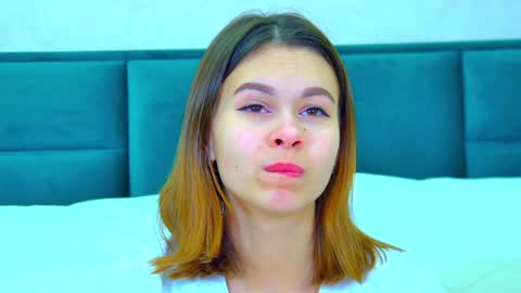 Snapshot of pollylanders chatting on January 13, 6:27 pm Polly online show from January 13, 6:27 pm