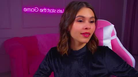 Snapshot of pollylanders chatting on September 17, 8:32 pm Polly online show from September 17, 8:32 pm