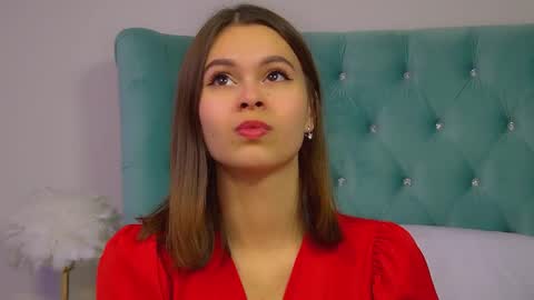 Snapshot of pollylanders chatting on October 5, 6:06 pm Polly online show from October 5, 6:06 pm