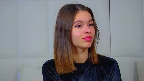 Snapshot of pollylanders chatting on October 6, 7:11 pm Polly online show from October 6, 7:11 pm