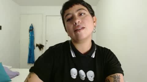 Poly online show from October 1, 1:44 am