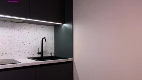 Snapshot of polyas_wiuu chatting on March 7, 8:13 am polyas_wiuu online show from March 7, 8:13 am