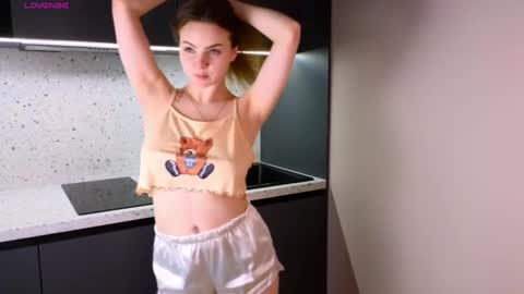 Snapshot of polyas_wiuu chatting on March 7, 11:18 am polyas_wiuu online show from March 7, 11:18 am