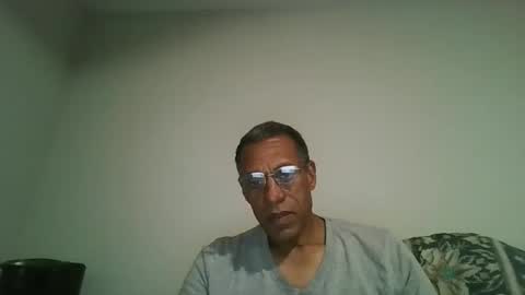 Snapshot of poolguy2496 chatting on October 4, 1:36 am poolguy2496 online show from October 4, 1:36 am