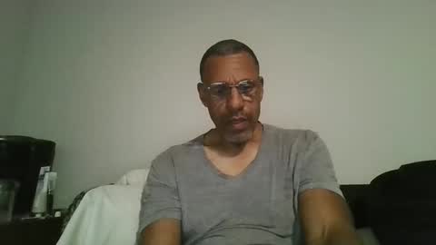 Snapshot of poolguy2496 chatting on November 6, 7:53 am poolguy2496 online show from November 6, 7:53 am