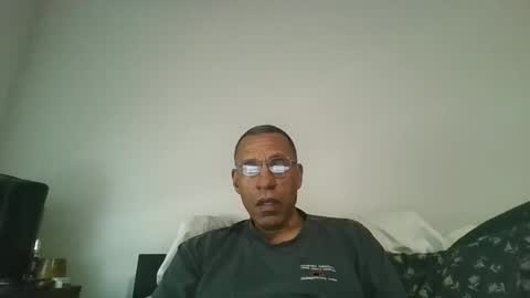 Snapshot of poolguy2496 chatting on December 15, 5:39 pm poolguy2496 online show from December 15, 5:39 pm