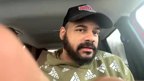 Snapshot of popfizzt chatting on December 5, 1:06 pm popfizzt online show from December 5, 1:06 pm