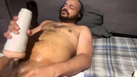 Snapshot of popfizzt chatting on December 19, 10:21 pm popfizzt online show from December 19, 10:21 pm