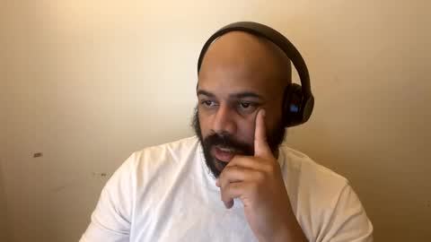 Snapshot of popfizzt chatting on March 5, 10:10 pm popfizzt online show from March 5, 10:10 pm