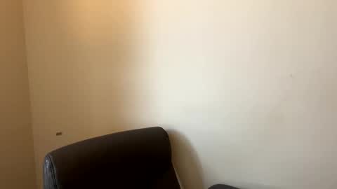 Snapshot of popfizzt chatting on March 10, 1:10 pm popfizzt online show from March 10, 1:10 pm