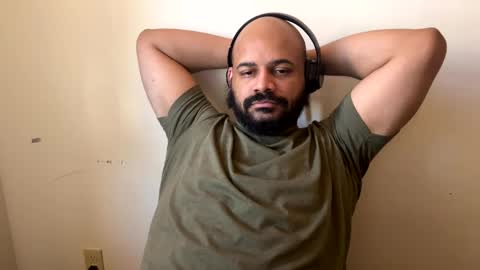 Snapshot of popfizzt chatting on March 12, 12:47 pm popfizzt online show from March 12, 12:47 pm