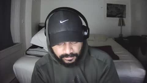 Snapshot of popfizzt chatting on October 28, 1:53 am popfizzt online show from October 28, 1:53 am