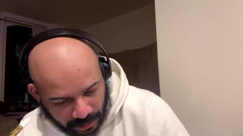 Snapshot of popfizzt chatting on December 1, 4:06 am popfizzt online show from December 1, 4:06 am