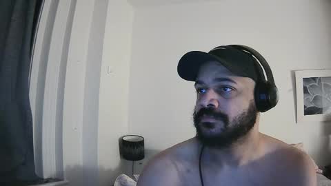 Snapshot of popfizzt chatting on February 3, 9:25 am popfizzt online show from February 3, 9:25 am